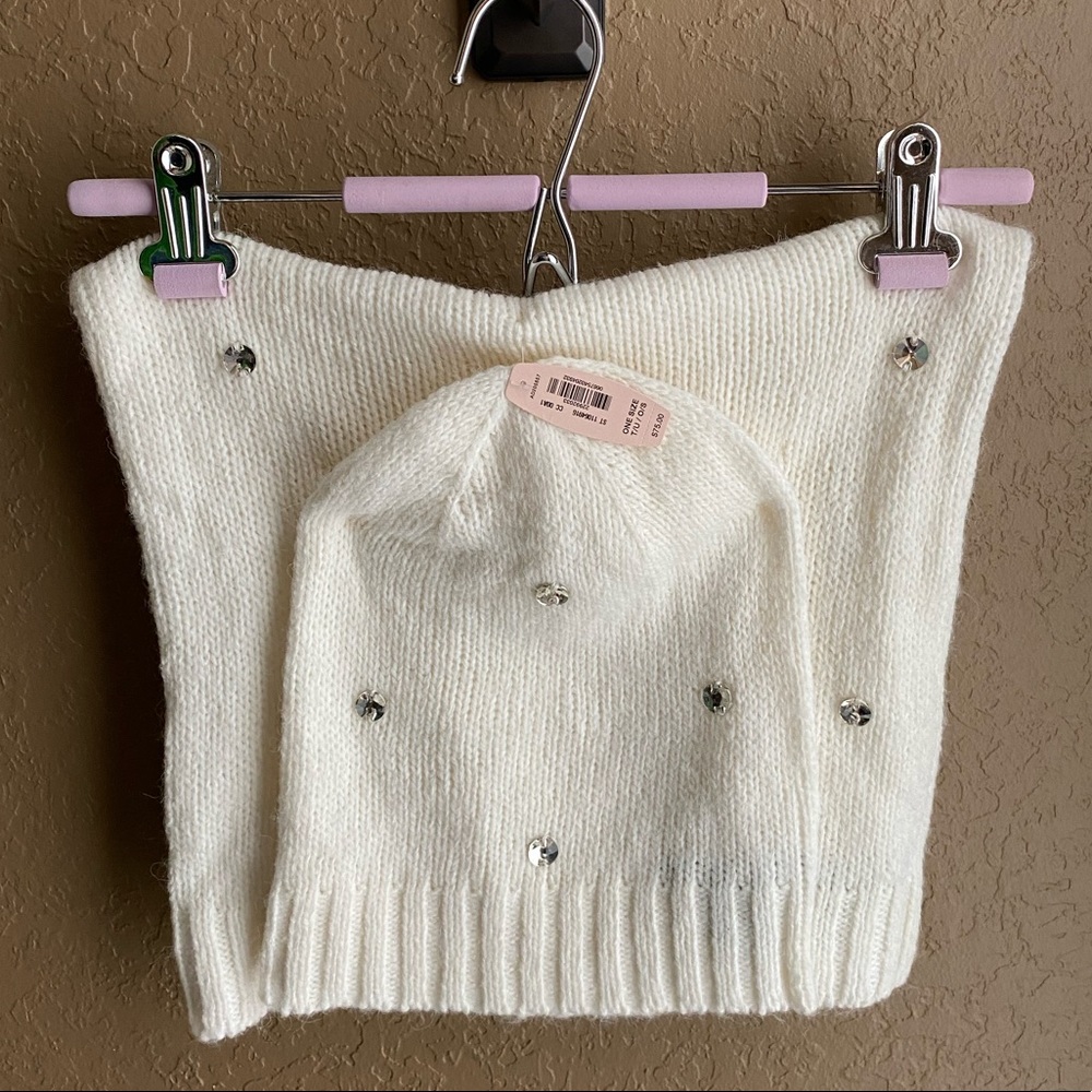 Victoria Secret Knitted Hat and Short Neck Warmer